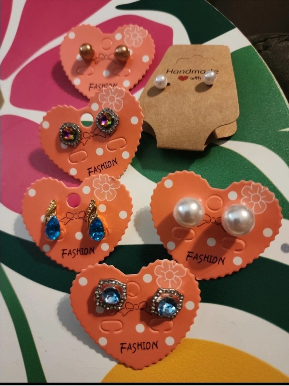 Fashion earrings bundle of 6 pair